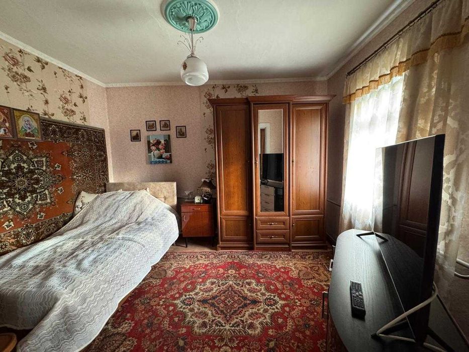Продам 4-х  дом по Матросова