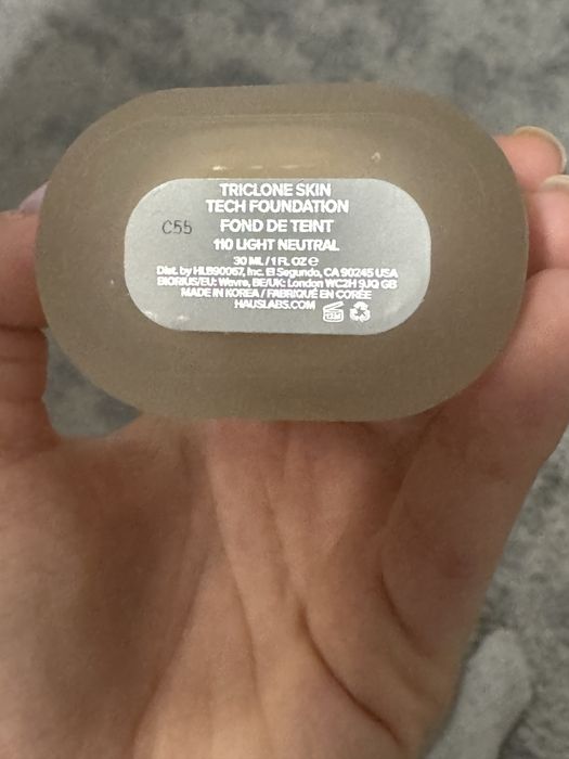 Фон дьо тен на марката Haus Labs