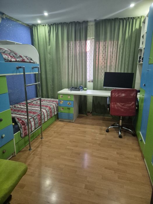 Apartament 3 camere Aradul Nou