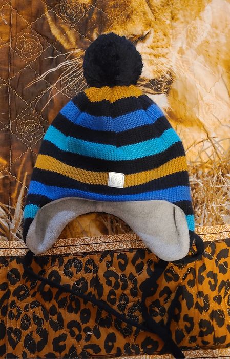 Детские шапки ,зимние ,летние