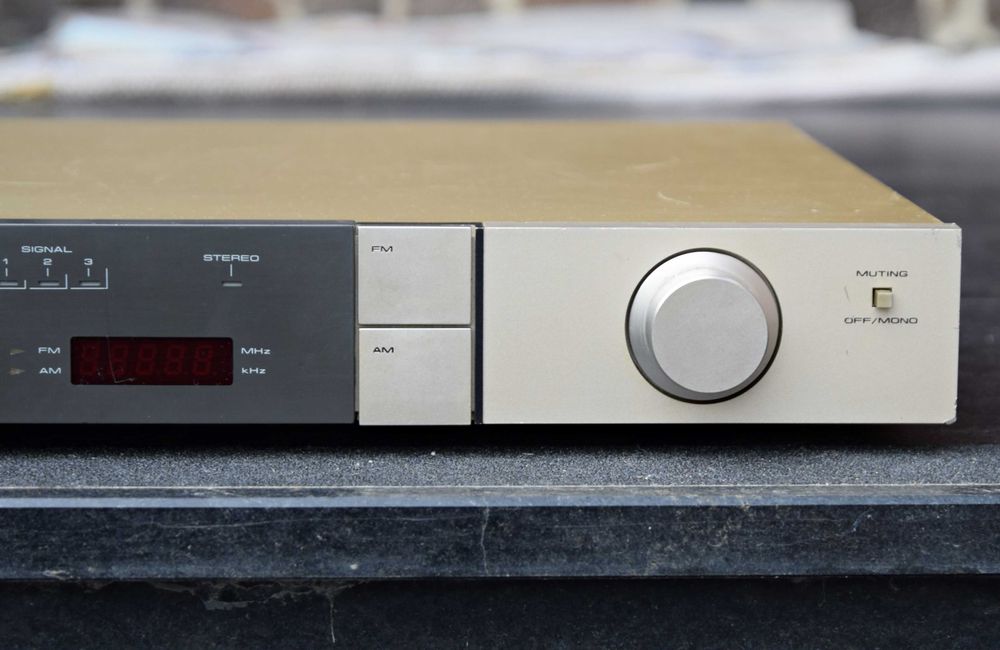 Tuner Pioneer F-5, radio