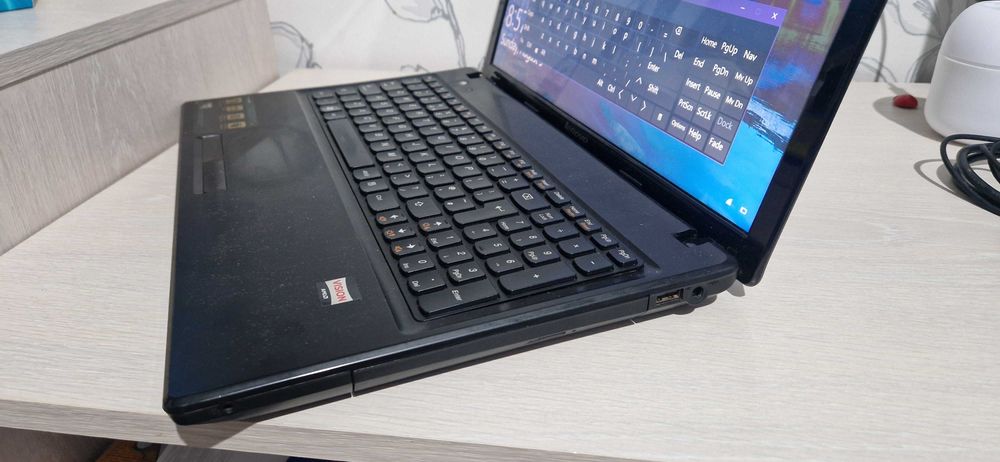 Laptop lenovo g585
