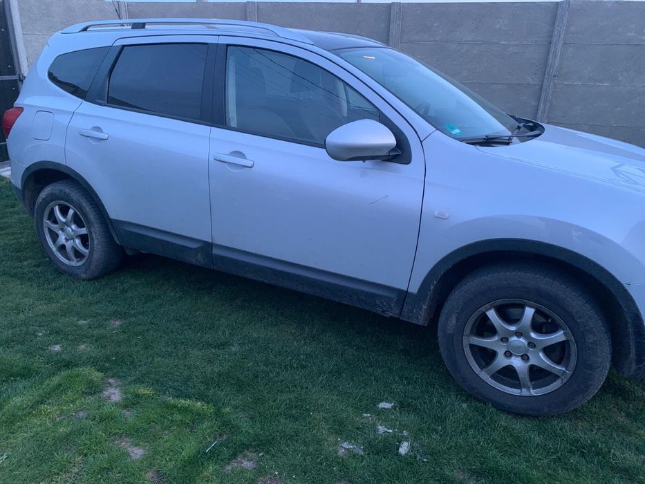 Nissan Qasqhqai +2  7 locuri