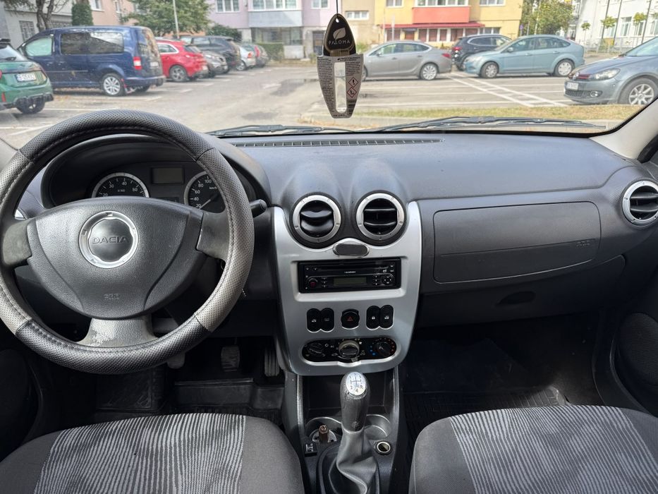 Vând Dacia Logan 2011 1.6 +GPL