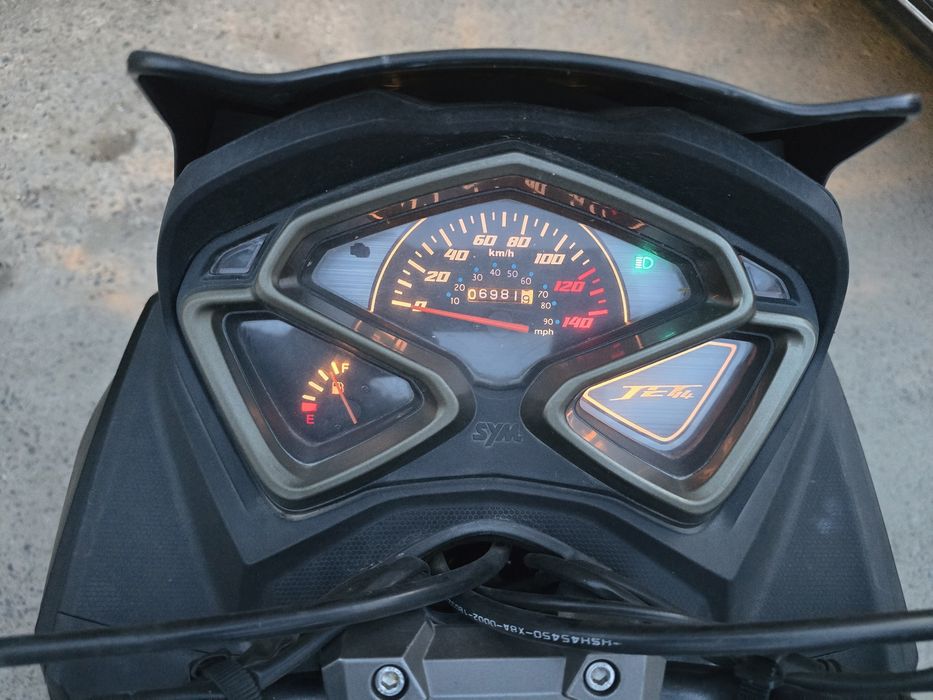 Scuter 125  SYM Jet 14