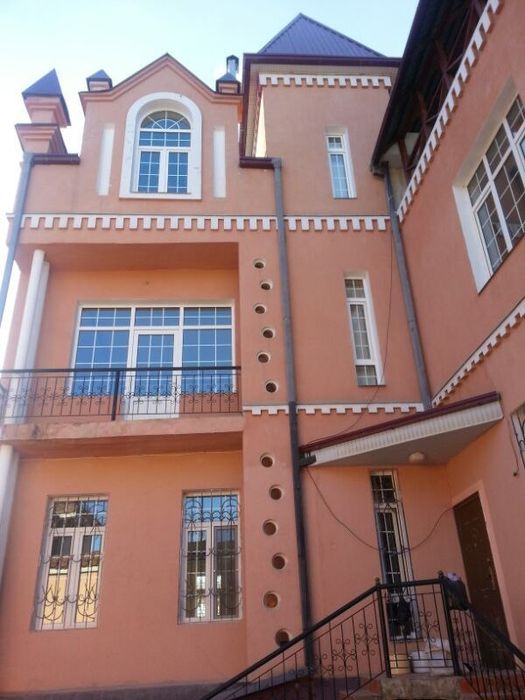 Продам дом 4 уровня, 4.5 сотки