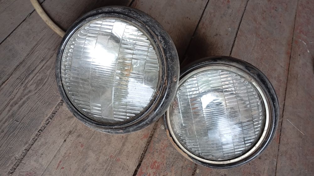Продам фары на УАЗ