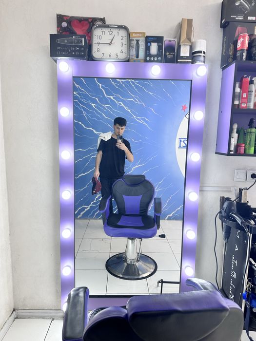 Salon oynalari srochni sotiladi