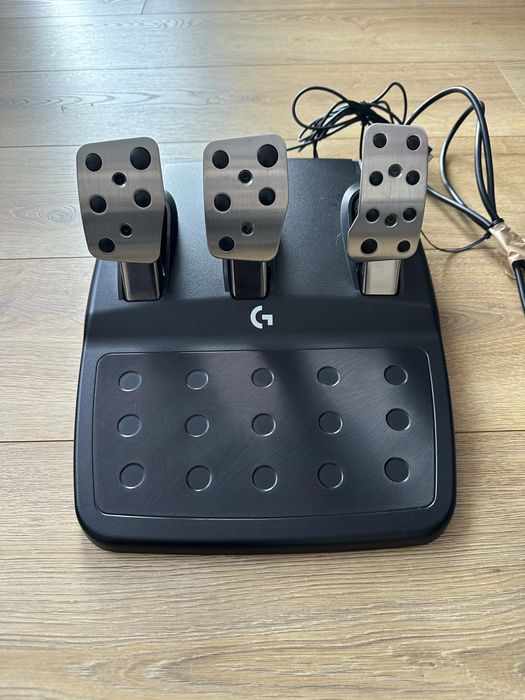 logitech G9 за ps4,ps5 i PС Волан и педали