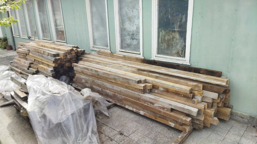 Кофражни греди 8 х 10 см  + 70 бр бетонови блокчета