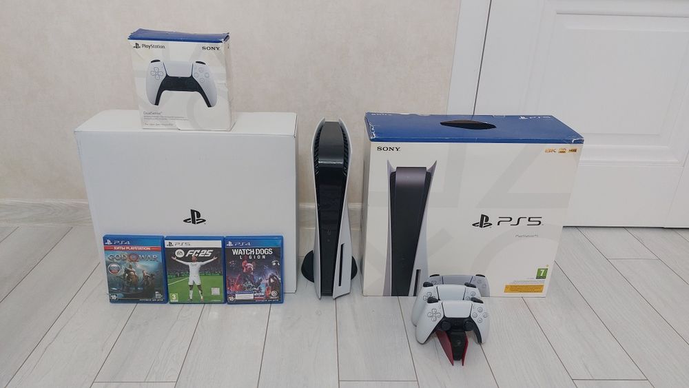 Продам PS5  в идеальном состоянии
