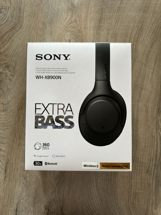 Продавам SONY WH-XB900N