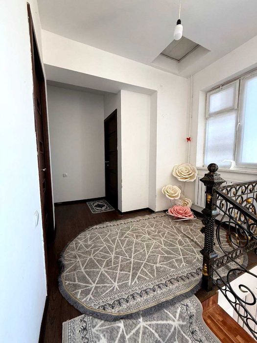 Коттедж сотилади!