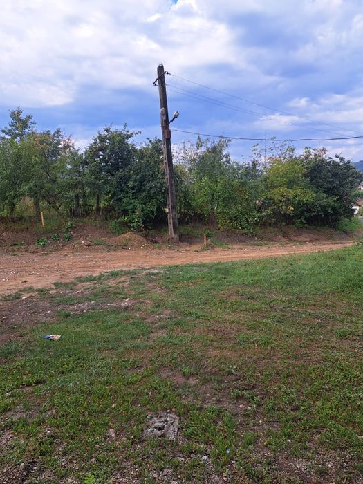 Casă + teren 1400 mp în Gâlgău, Sălaj – 3 camere, anexe, zonă verde, 2