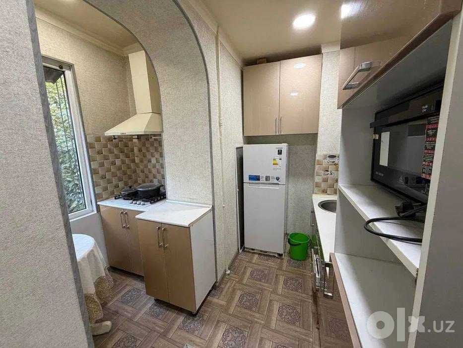 Второй этаж, высокие потолки — квартира 60 м² на Саид Барака`