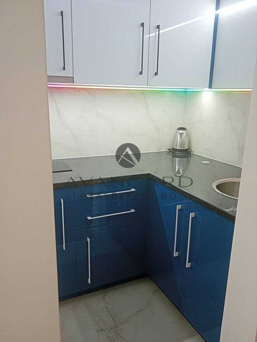 Продава се Едностаен апартамент в Пловдив, Център - 50 кв.м за 1612 €/кв.м - Снимка #4