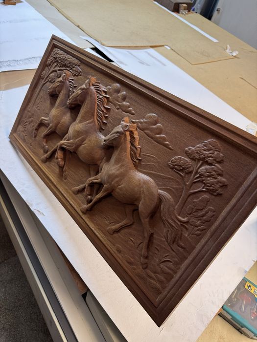 Tablou realizat in mahon