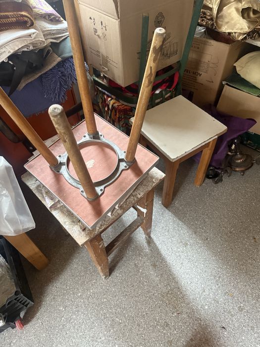 Табуреты по 2000 тг