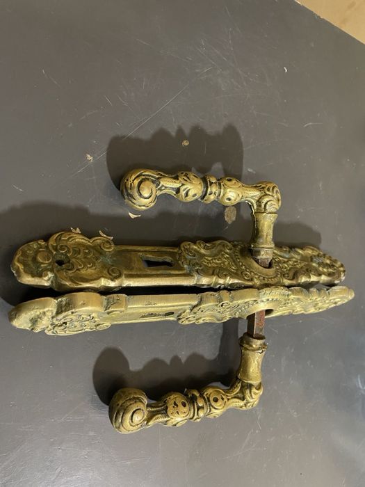 Ретро брава месингова