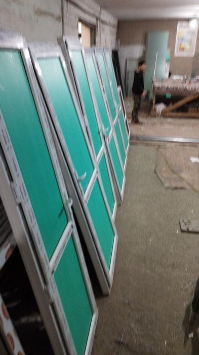 Пластиковые дверь по 70.000тг