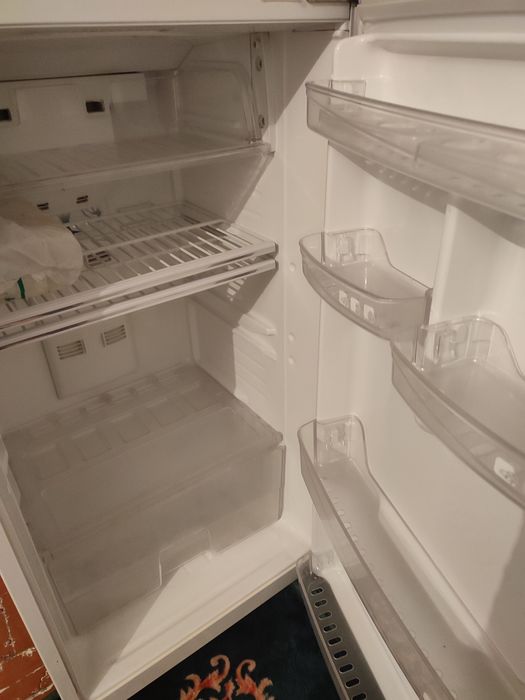 Холодильник в хорошем состоянии
