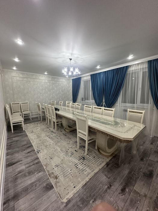 гостинный мебель. стол  со стулями…………………………………………………………………………………………..