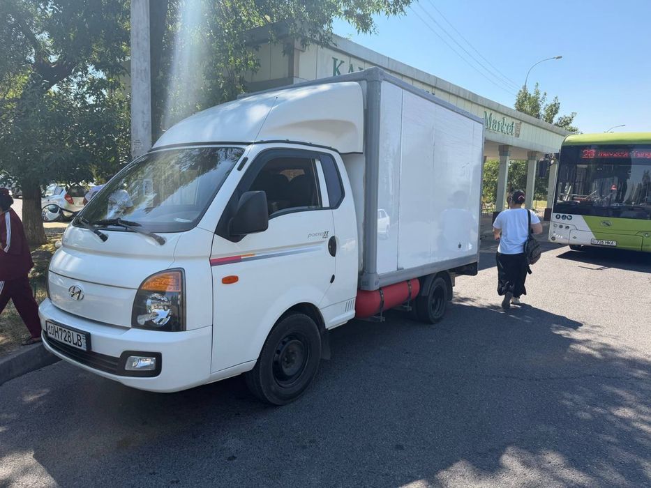 Hyundai porter Sotiladi