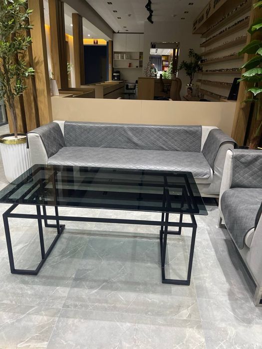 Jurnalniy stol loft