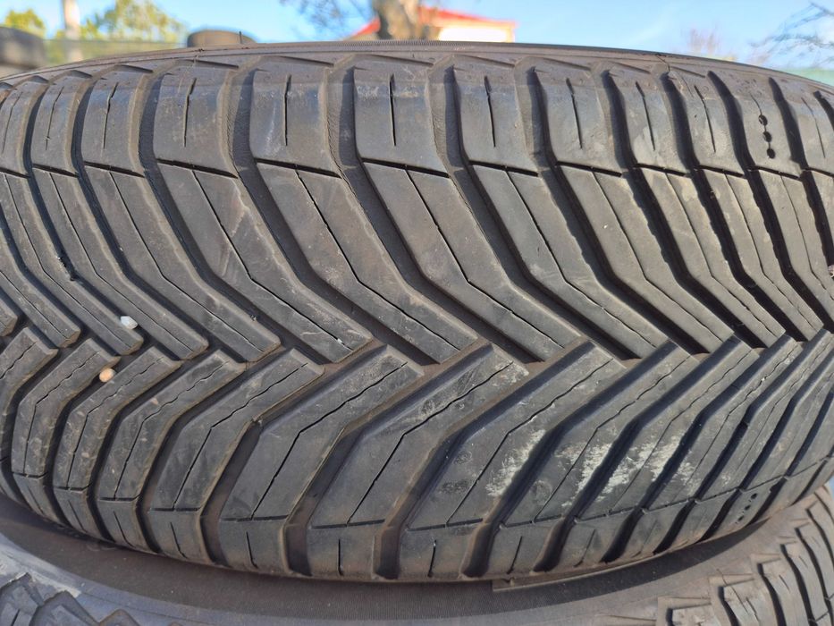 2 Anvelope VARA IARNA 4 Sezoane - 205/55/17  Michelin APP NOI DOT 2023