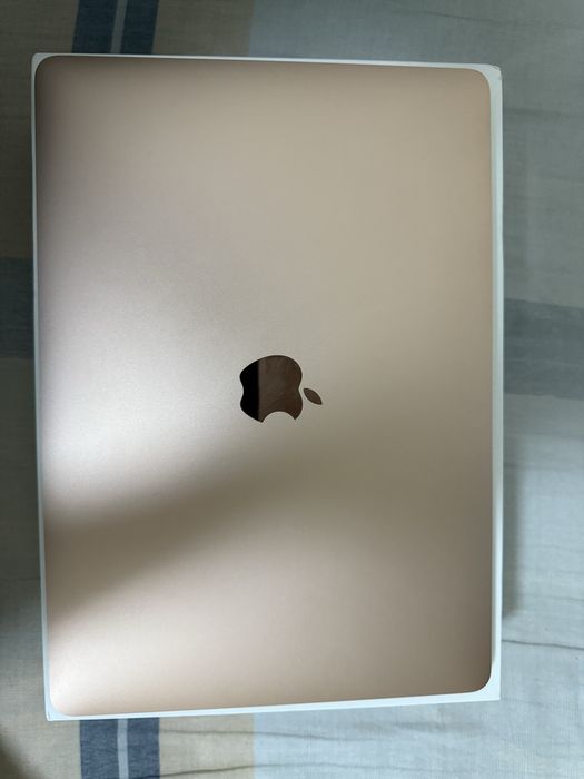 Macbook air m1  2020
