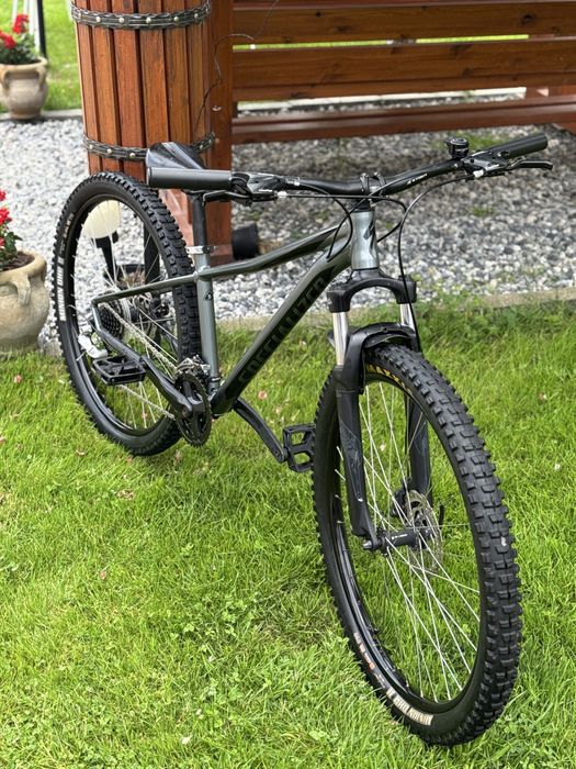 bicicletă SPECIALIZED