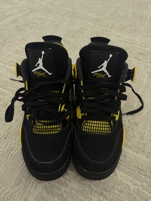nike jordan 4 yellow thunder