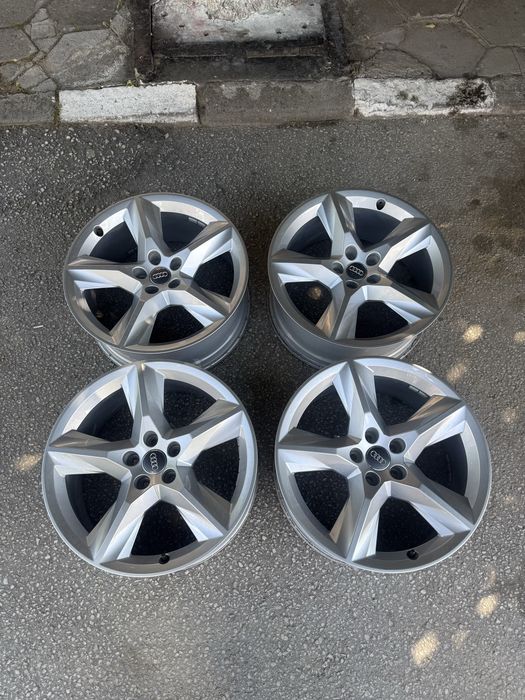 Оригинални Лети Джанти за Audi 4M — 19" 5x112 8J ET28 (4M0601025F)