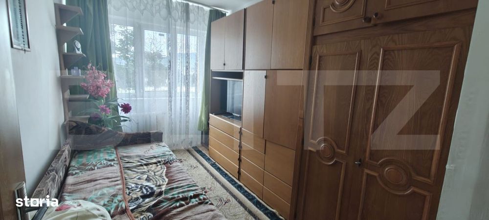 Apartament - 3 camere - etaj intermediar, zona Lama