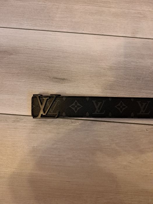 Curea LV 110 cm noua stare perfecta