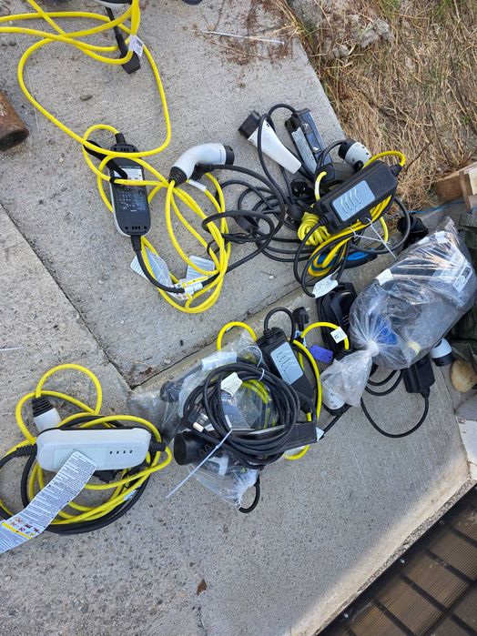 Statii incarcatoare masini electrice Tesla Bmw Audi Nissan Hyundai Volvo