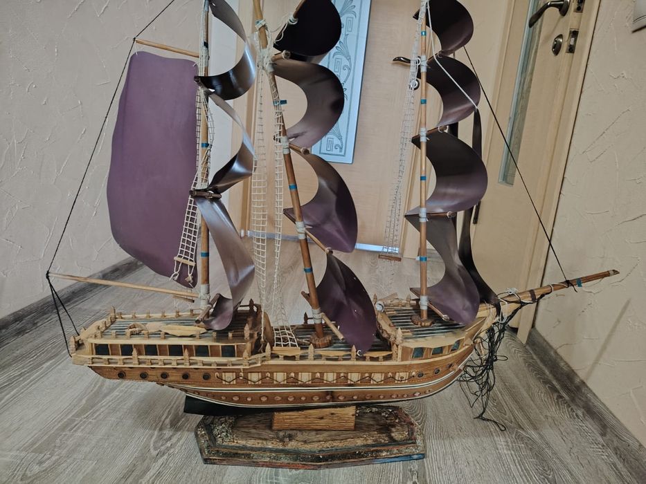 Продам Сувенир "Корабль"