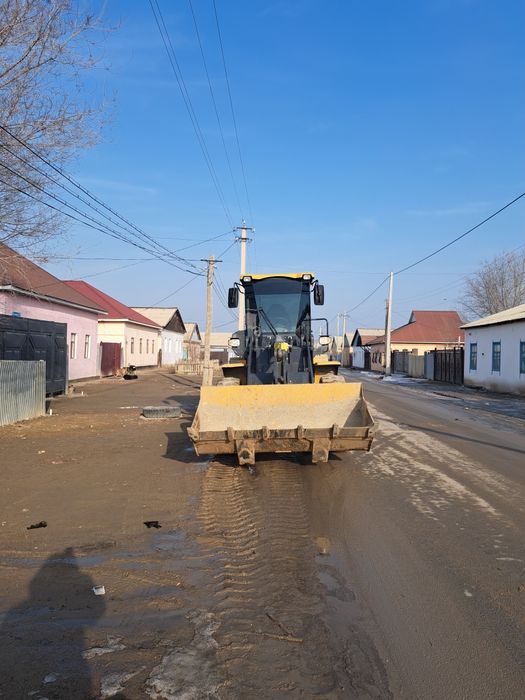 Пагрузчик трактор услуги пагрузчика