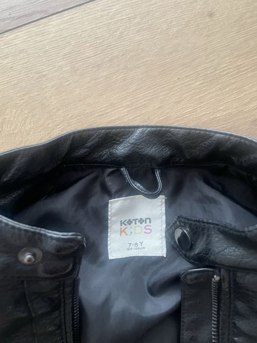 Кожаная куртка на мальчика