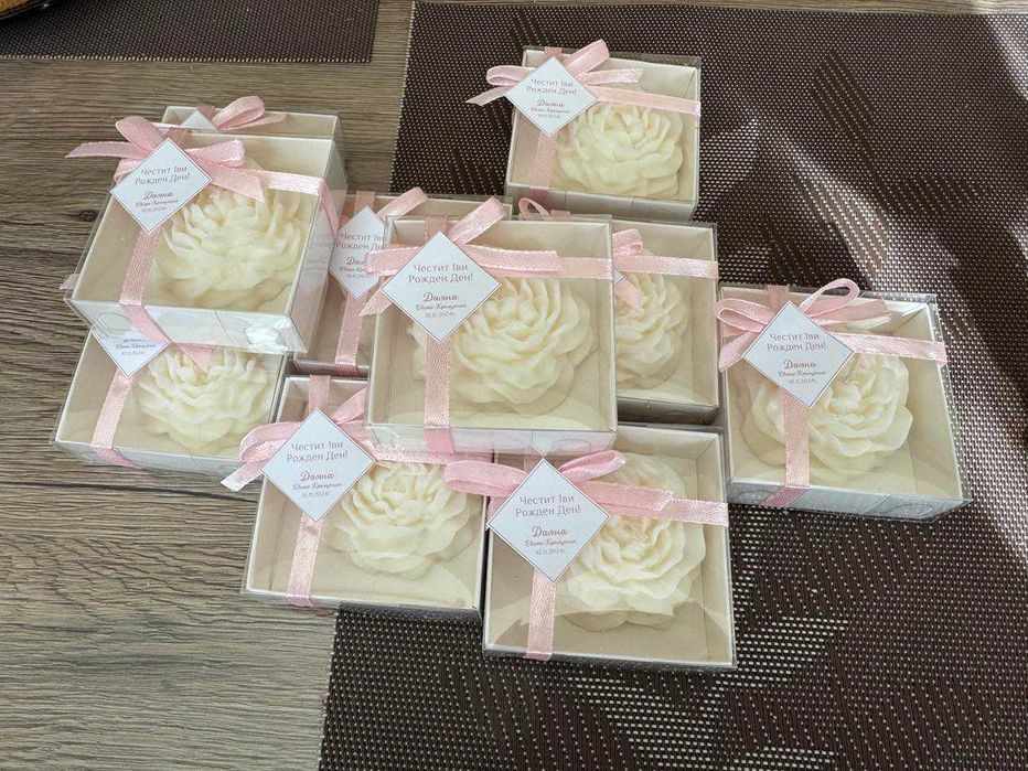 Подаръци за гости свещи божур за сватбa кръщениe рожден ден бал юбилей