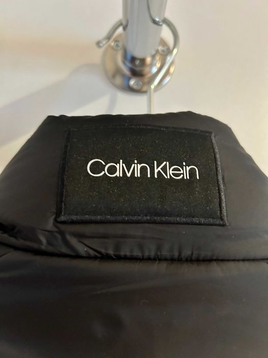 Нова безръкавна грейка Calvin Klein S