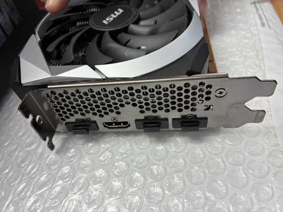Видео карта MSI Radeon RX 6600 XT MECH 2X 8G GDDR6