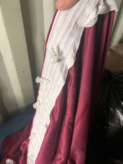 Продам бардовые шторы