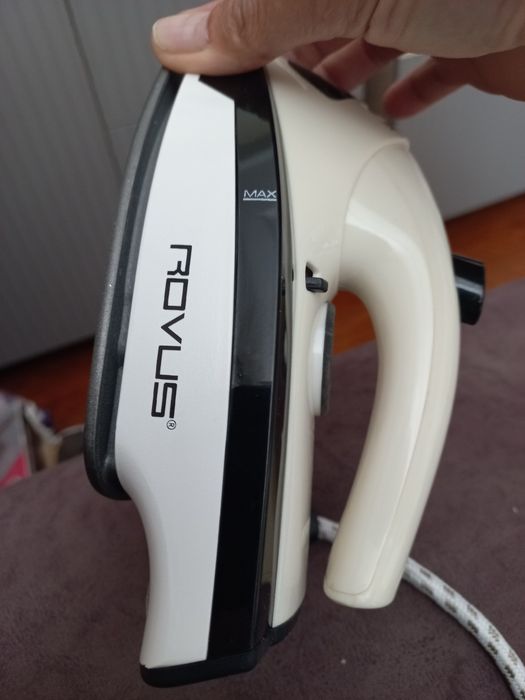 Утюг дорожный, паровой