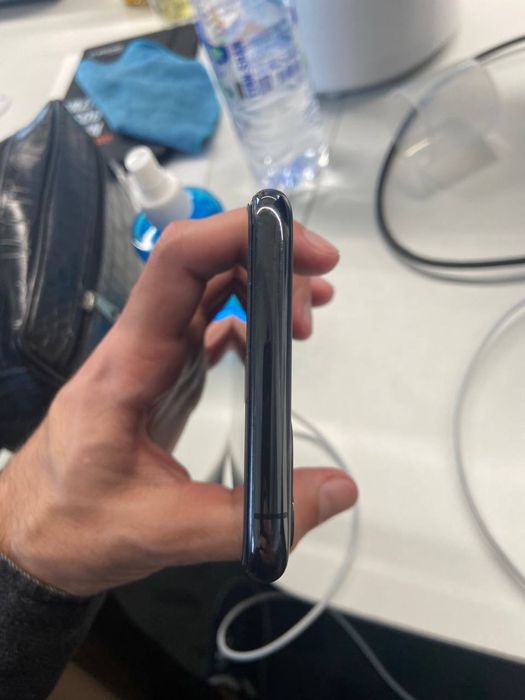 Iphone 11 pro max 64gb с коробкой