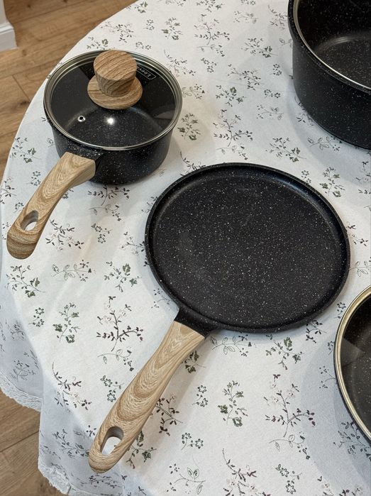 Набор кастрюль Leevan