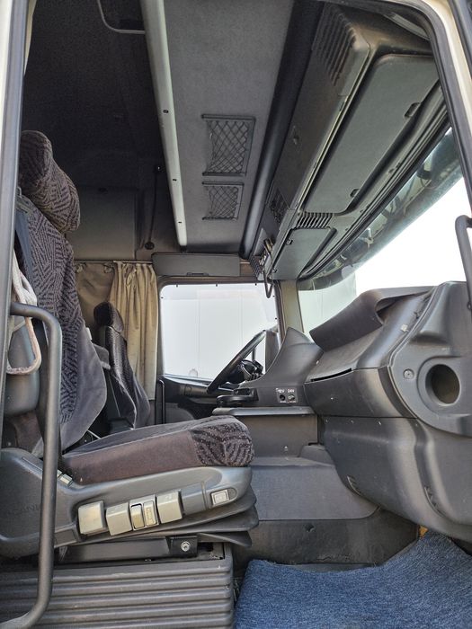 SCANIA 420hpi E3 / SemiAutomata  / 4000€
