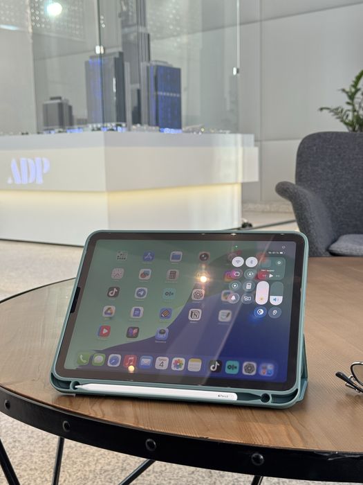 iPad Air 2022 (5-gen) Wi-Fi