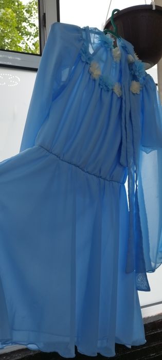 Rochițe elegante mamă și fiică mărime M iar pentru fetița 12 luni