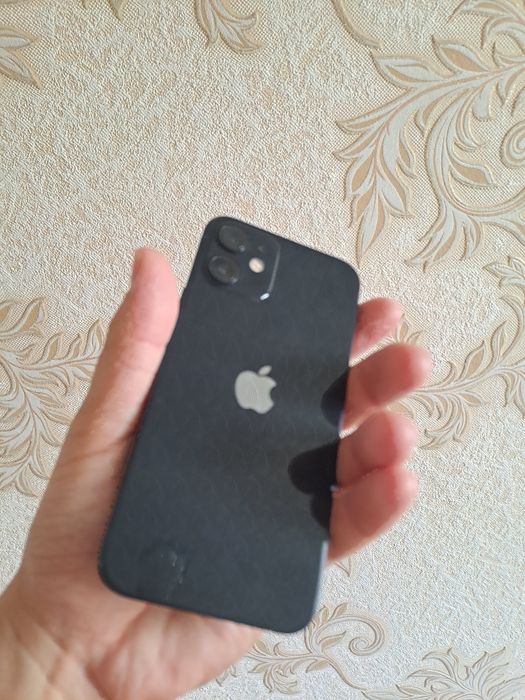 Продам iPhone 12 mini